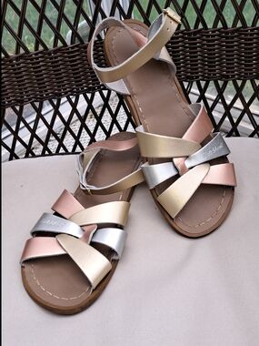 Salt Water Sandals Multi Color Metallic US Size W9/10